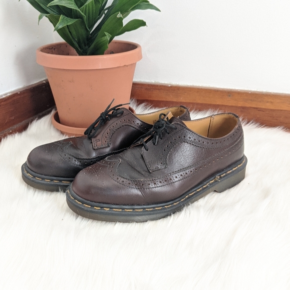 dr martens wingtip brown